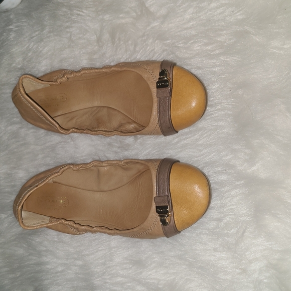 Coach Size 8 B Brown & Tan Leather Ballet Flats - Picture 1 of 7